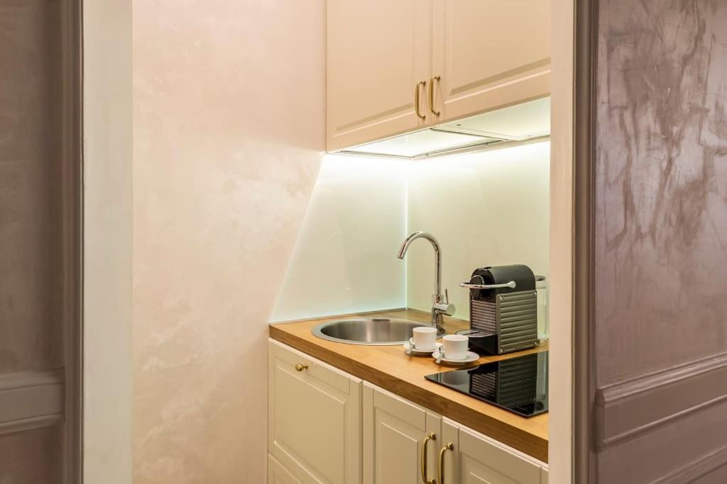 Frattina Elegance Suite ローマ エクステリア 写真