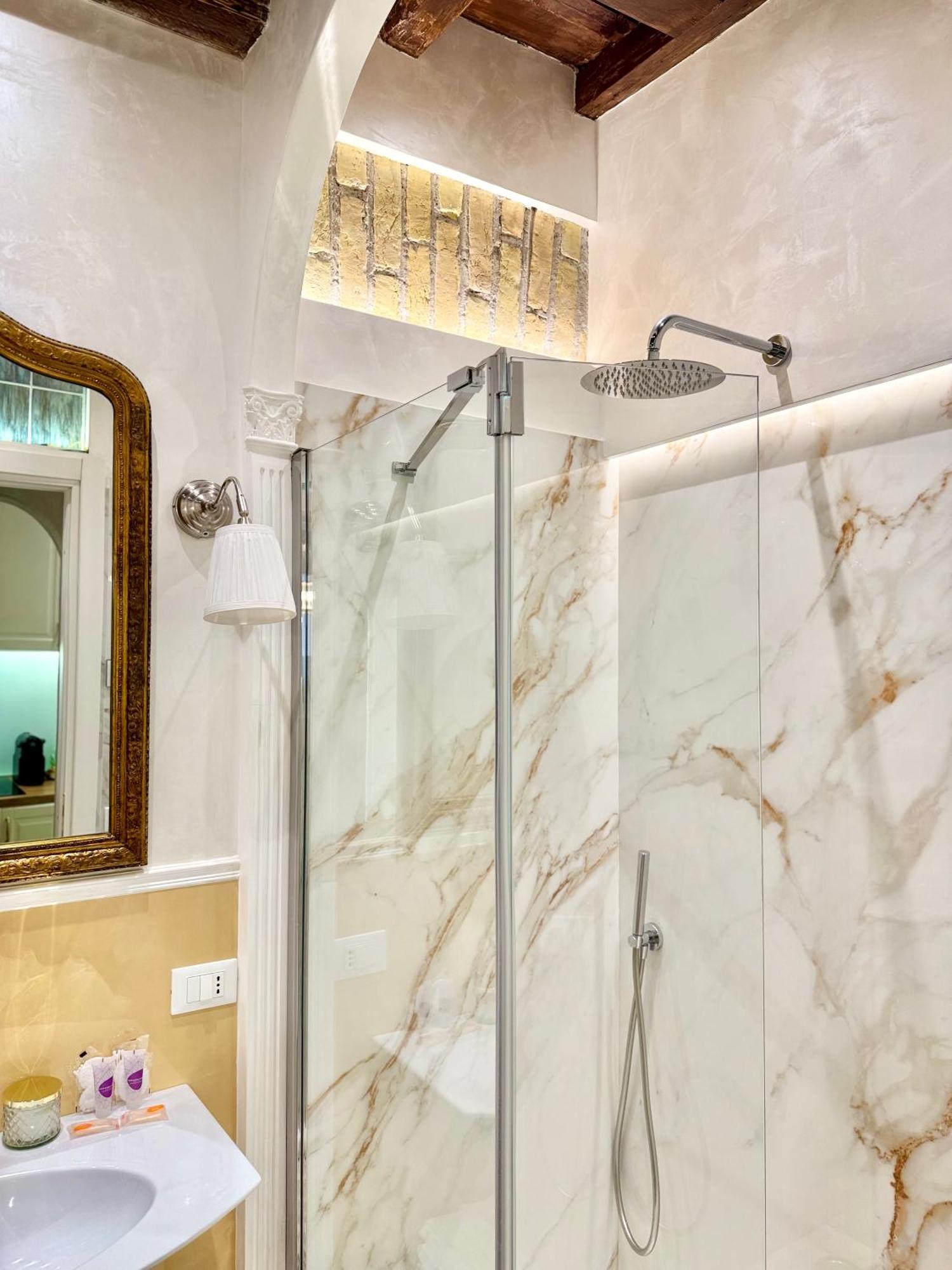 Frattina Elegance Suite ローマ エクステリア 写真